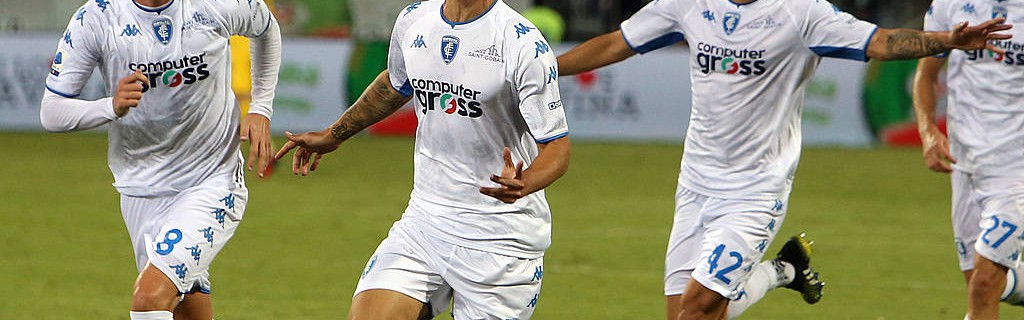 卡利亚里VS那不勒斯：意甲焦点战比分预测与赛事分析