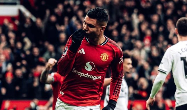 1球1助攻！33岁卡塞米罗当选全场最佳，曼联放走胖虎太可惜了