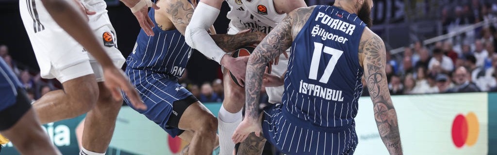 西甲联赛第27轮：皇家马德里对阵特内里费，半场战报