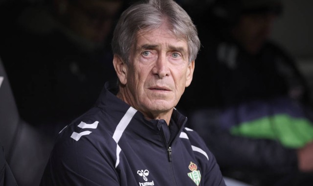 阿尔贝洛亚为维尼修斯背书：伯纳乌的嘘声终将被信任化解