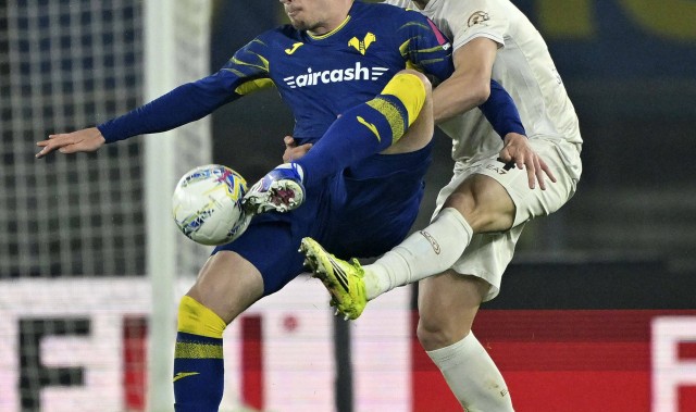 （体育）足球——意甲：那不勒斯胜维罗纳