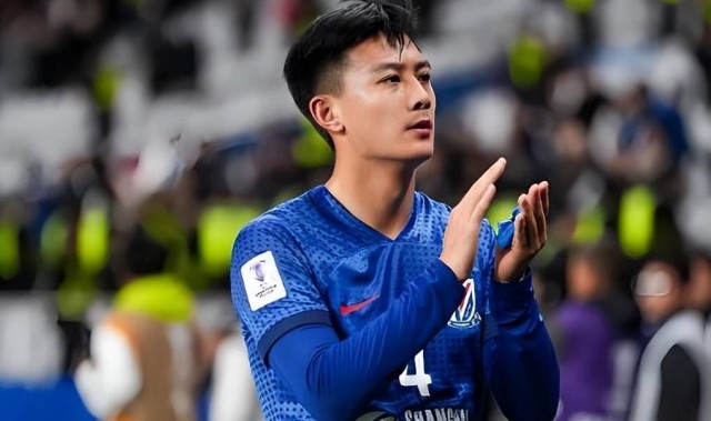 蒋圣龙官宣留洋加盟德甲多特蒙德，俱乐部为此收到600万欧元转会费，却被辟谣