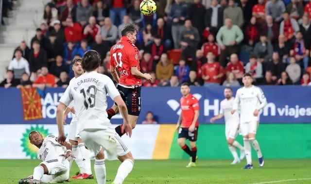 1-2奥萨苏纳＋无缘联赛9连胜＋今日或丢掉榜首位置！