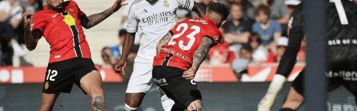 随着巴萨2-1马竞，贝蒂斯0-0，皇马1-2遭绝杀，西甲最新积分出炉