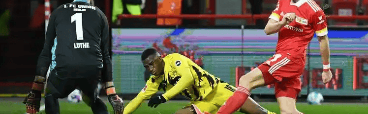 德甲卡位生死局！门兴VS斯图加特前瞻：主场低迷遇客场劲旅，黑马冲四能否破局？