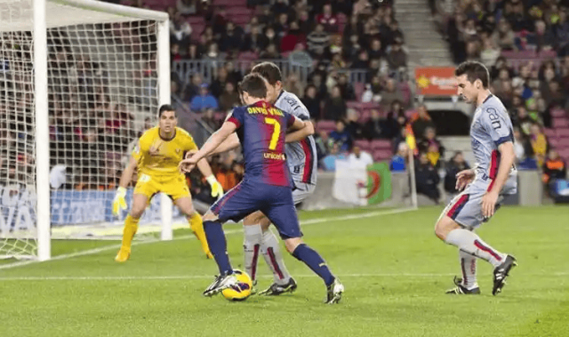 周日018 西甲：巴塞罗那vs塞维利亚——主场龙遇克星复仇战，残阵巴萨能否守住榜首？